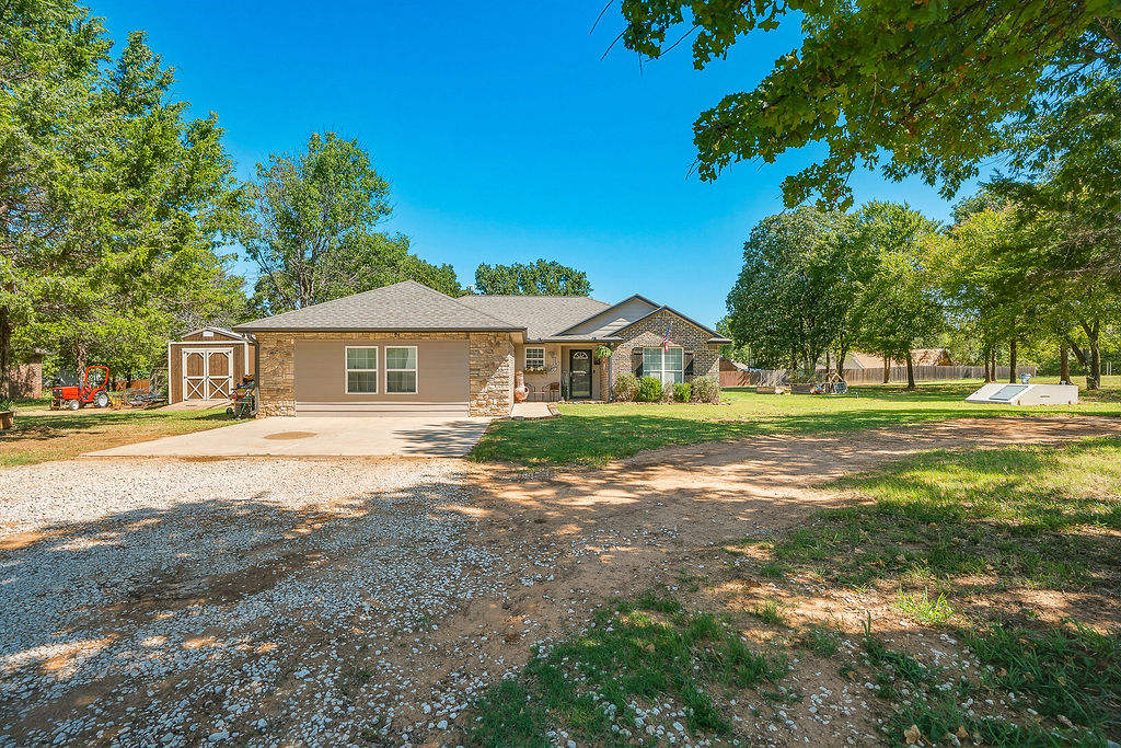 14080 County Road 1573 Property Photo 4