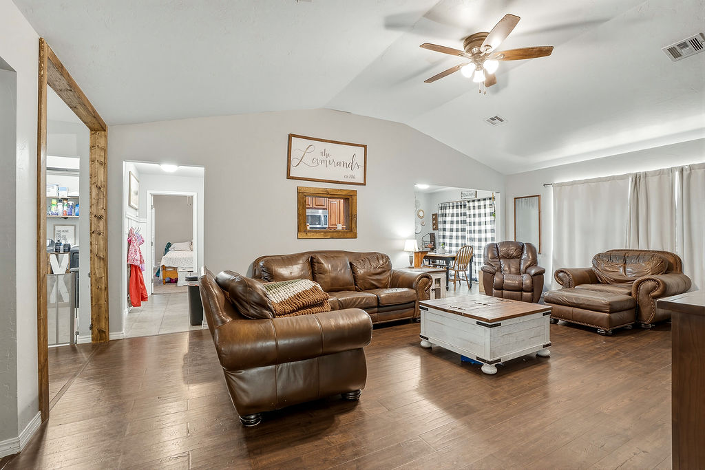 14080 County Road 1573 Property Photo 8