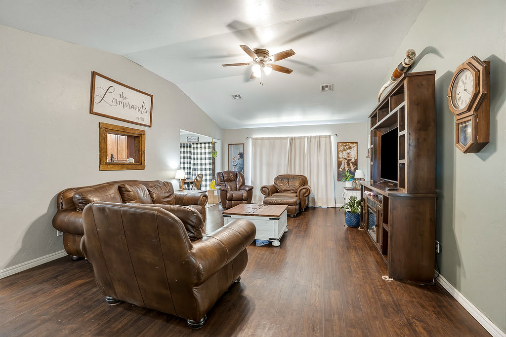 14080 County Road 1573 Property Photo 10
