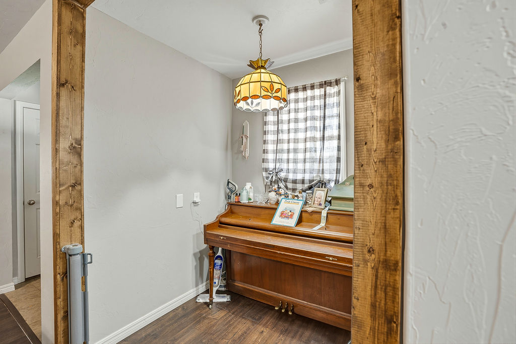 14080 County Road 1573 Property Photo 12