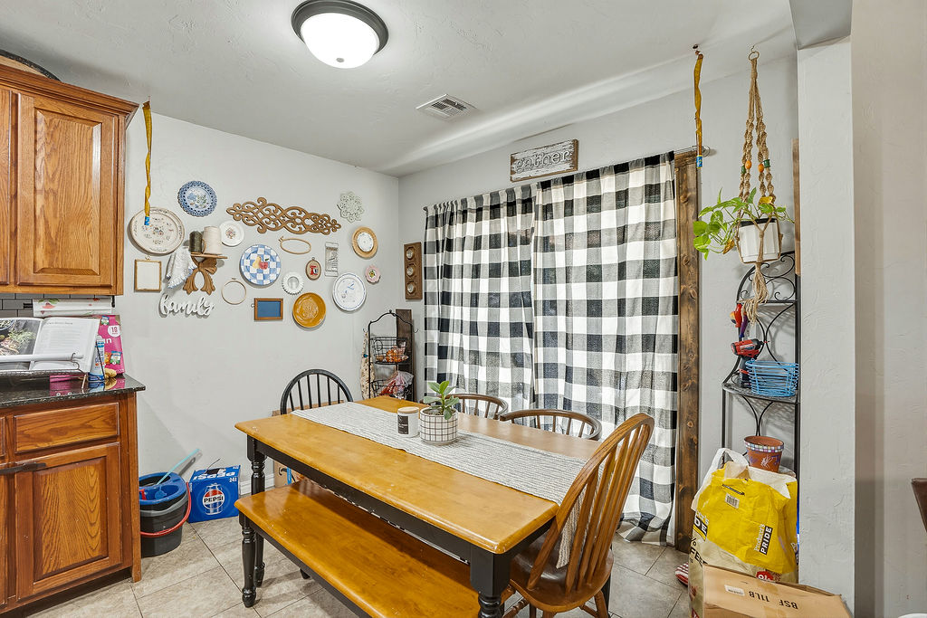 14080 County Road 1573 Property Photo 13
