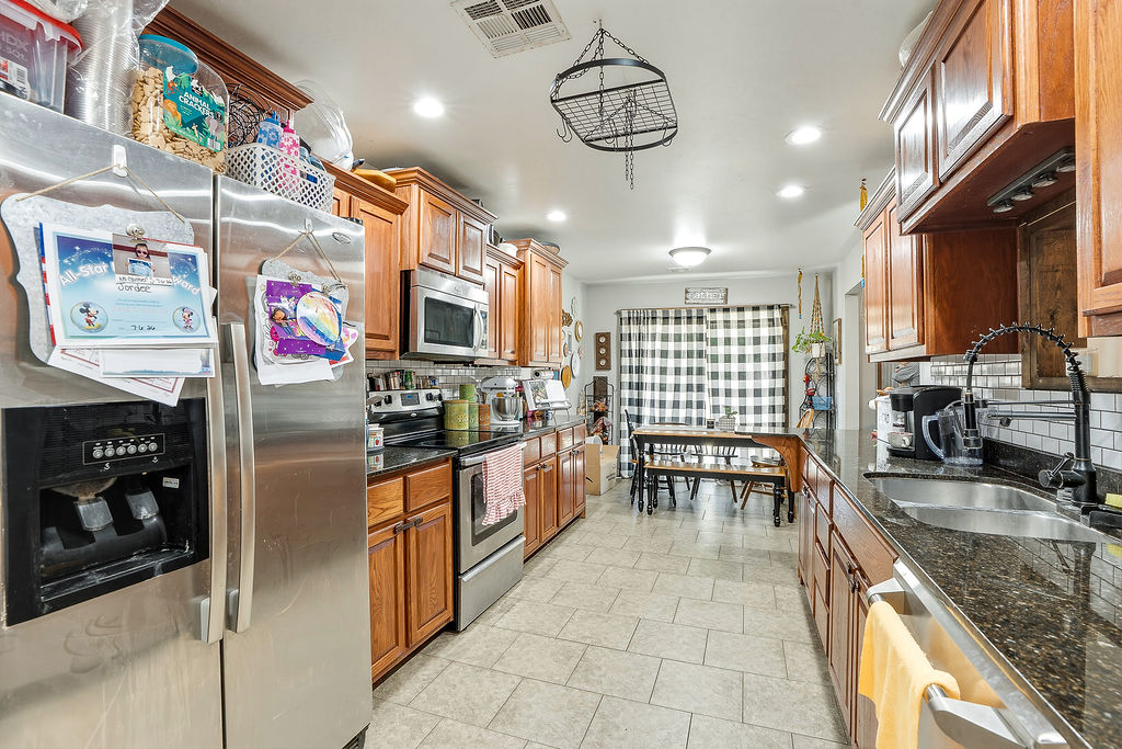 14080 County Road 1573 Property Photo 16