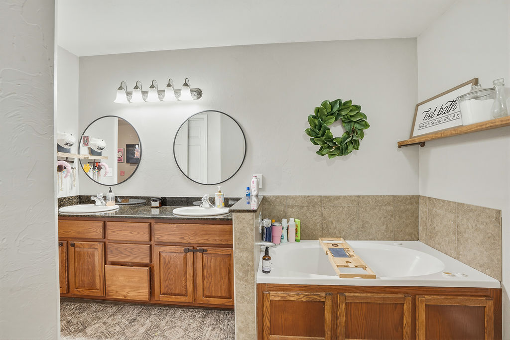 14080 County Road 1573 Property Photo 22