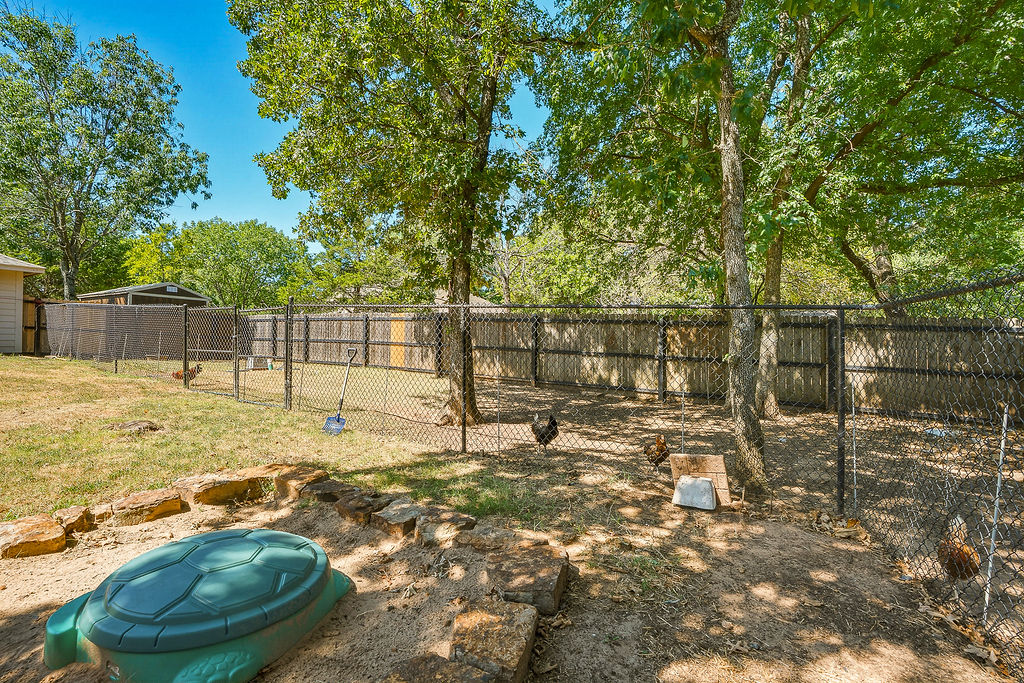 14080 County Road 1573 Property Photo 43