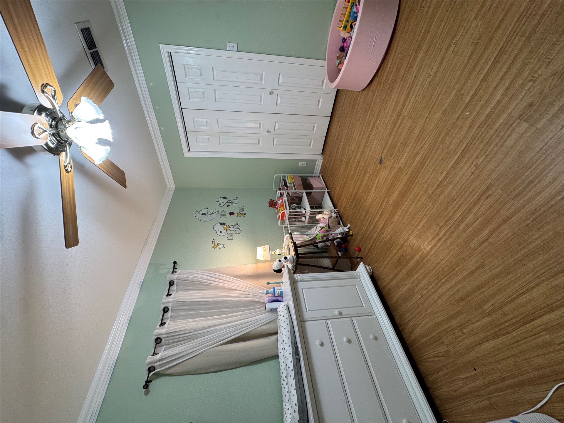 20126 Old Towne Property Photo 16