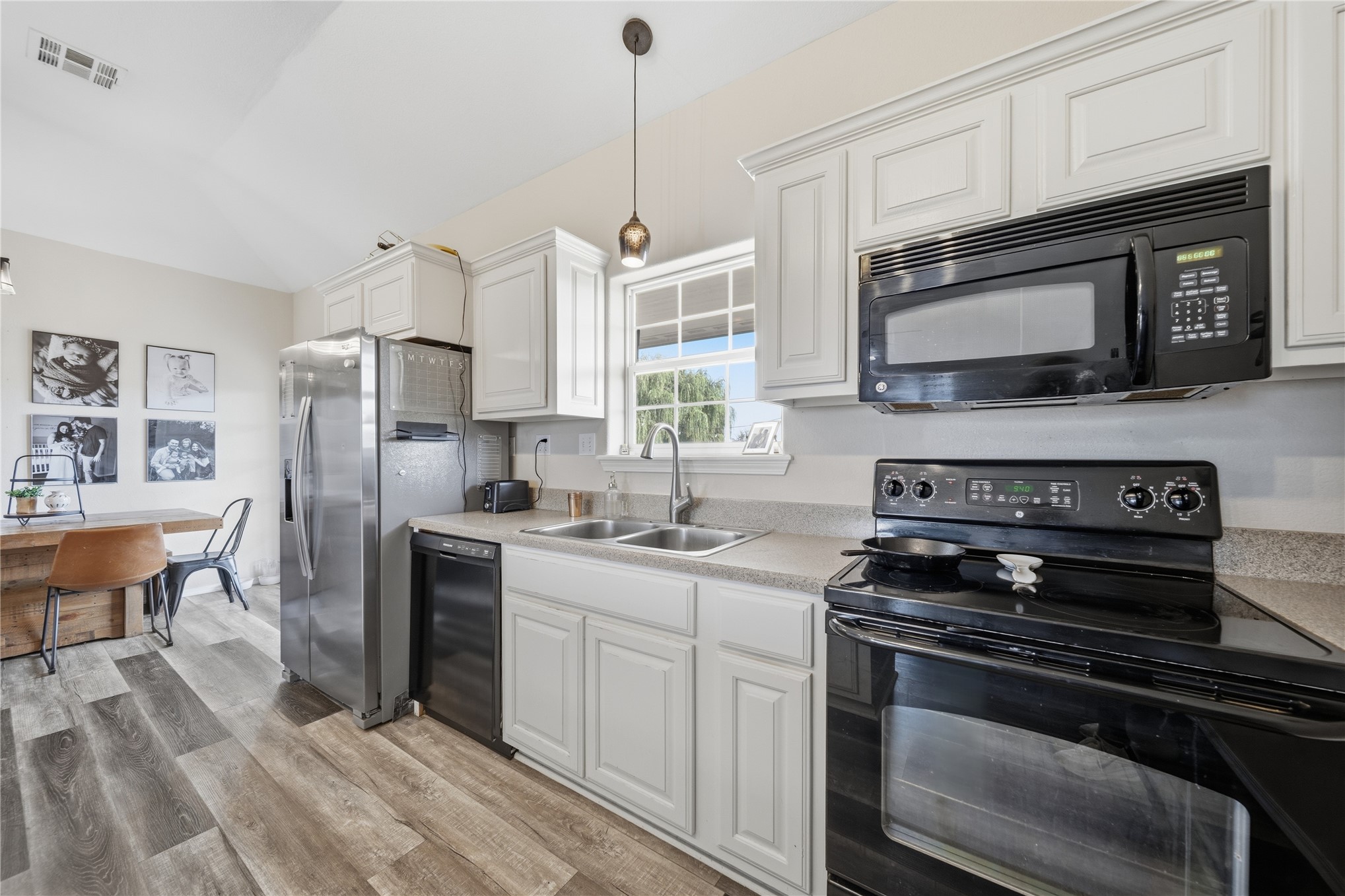 6524 W 4915 Property Photo 10