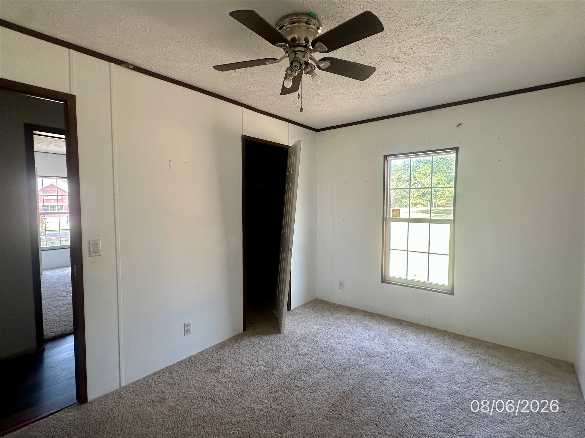 202 E I Avenue Property Photo 22