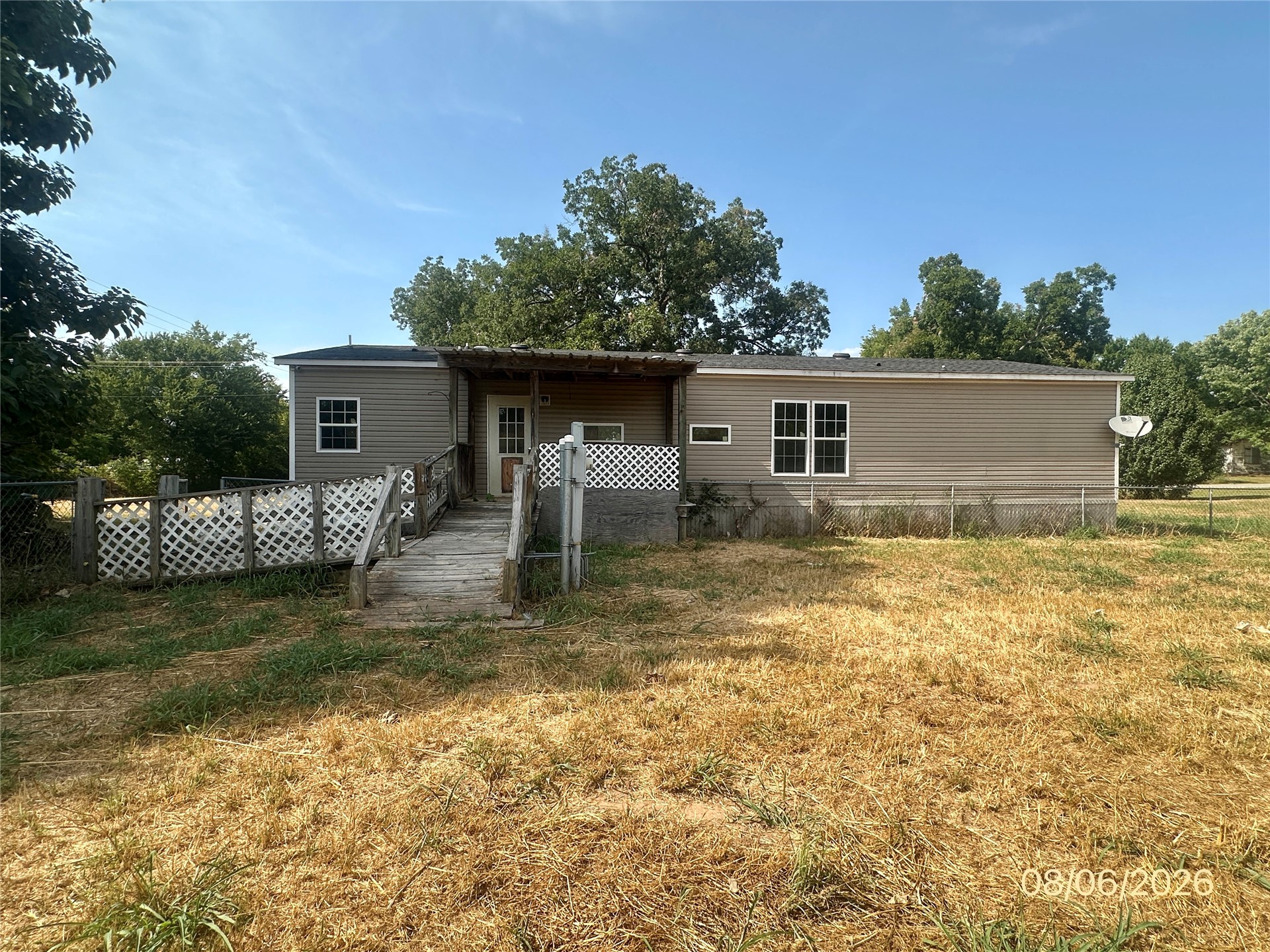 202 E I Avenue Property Photo 31