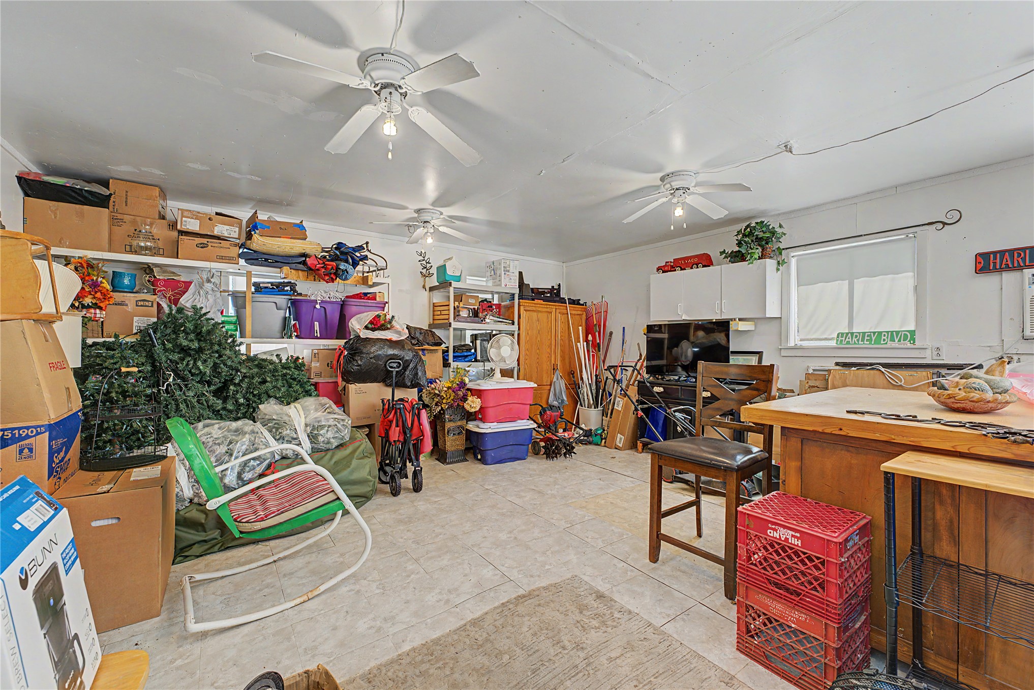 701 W South Park Boulevard Property Photo 25