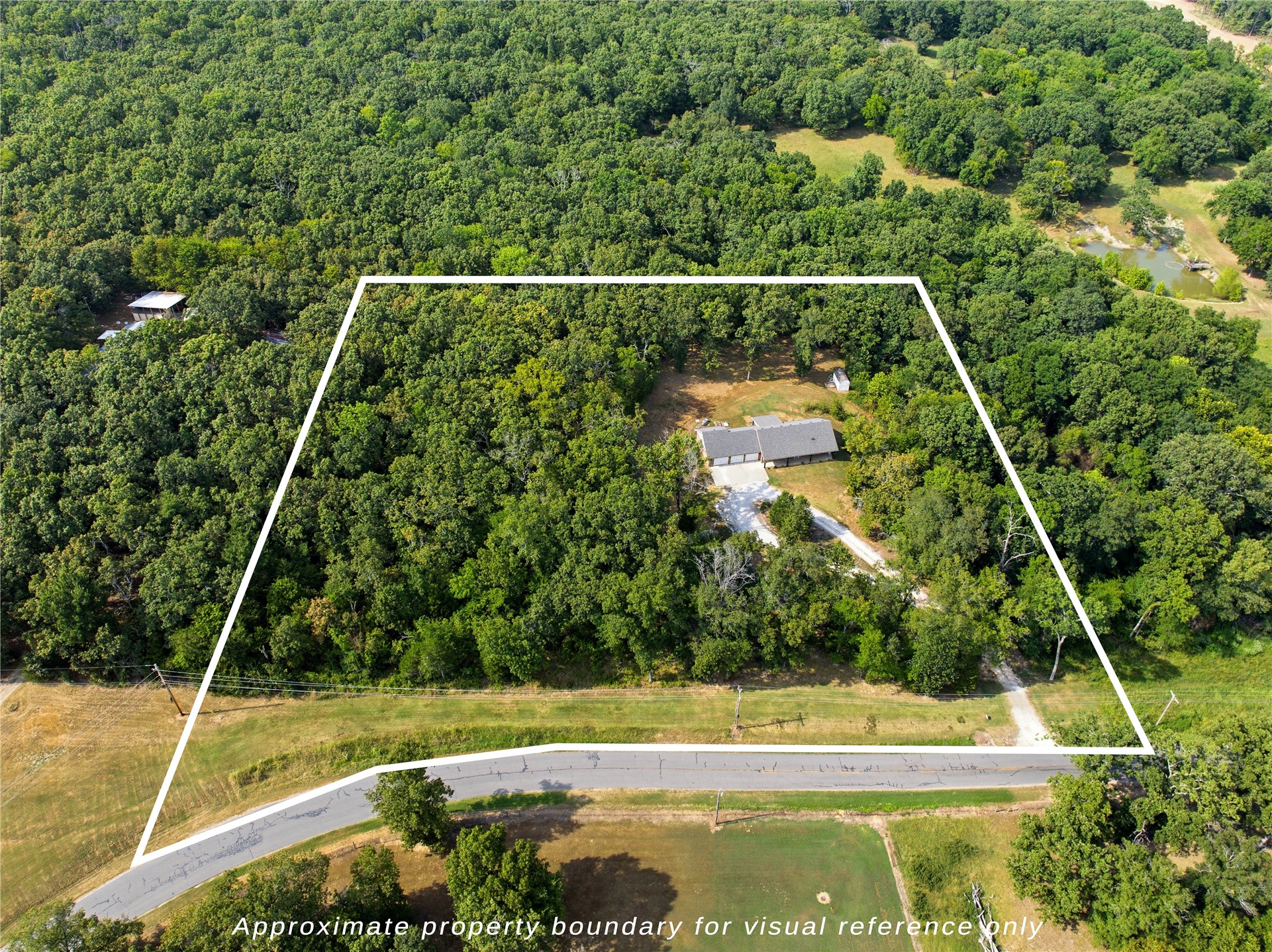 452833 E 1030 Road Property Photo 3