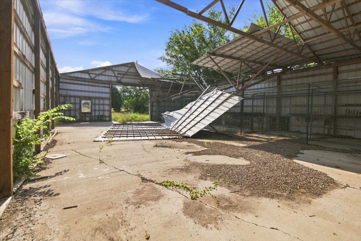 69 W 360 Road Property Photo 7