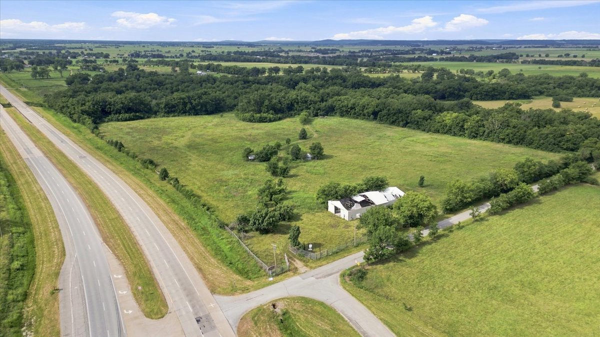 69 W 360 Road Property Photo 22