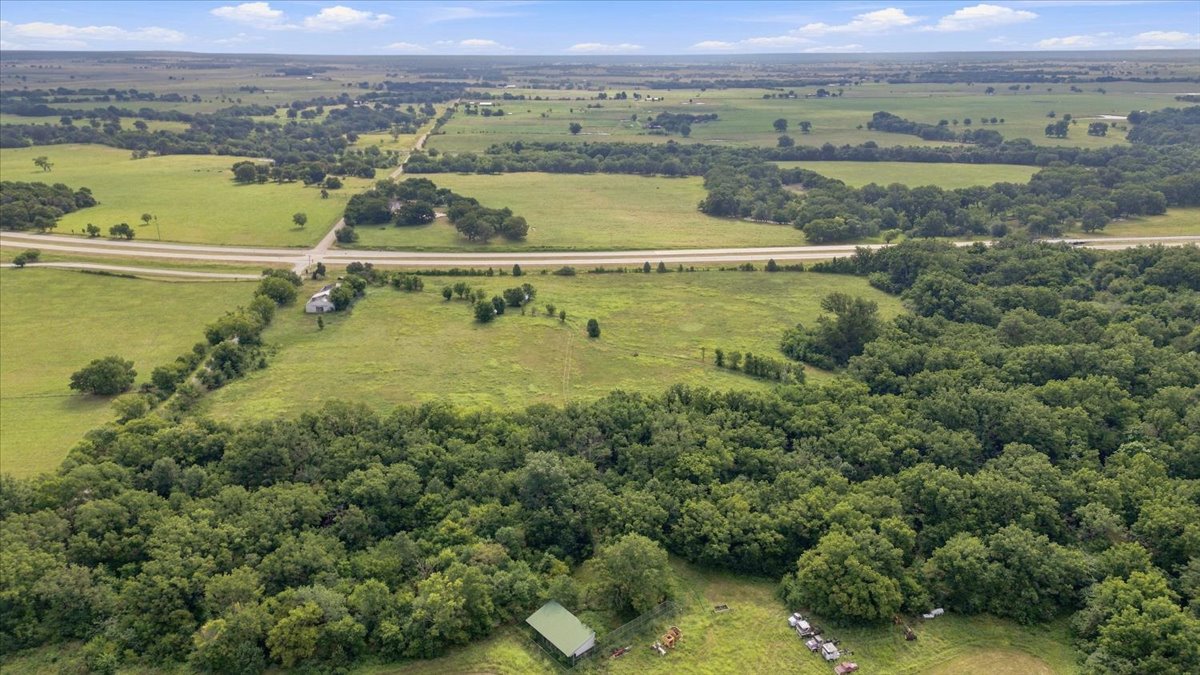 69 W 360 Road Property Photo 28
