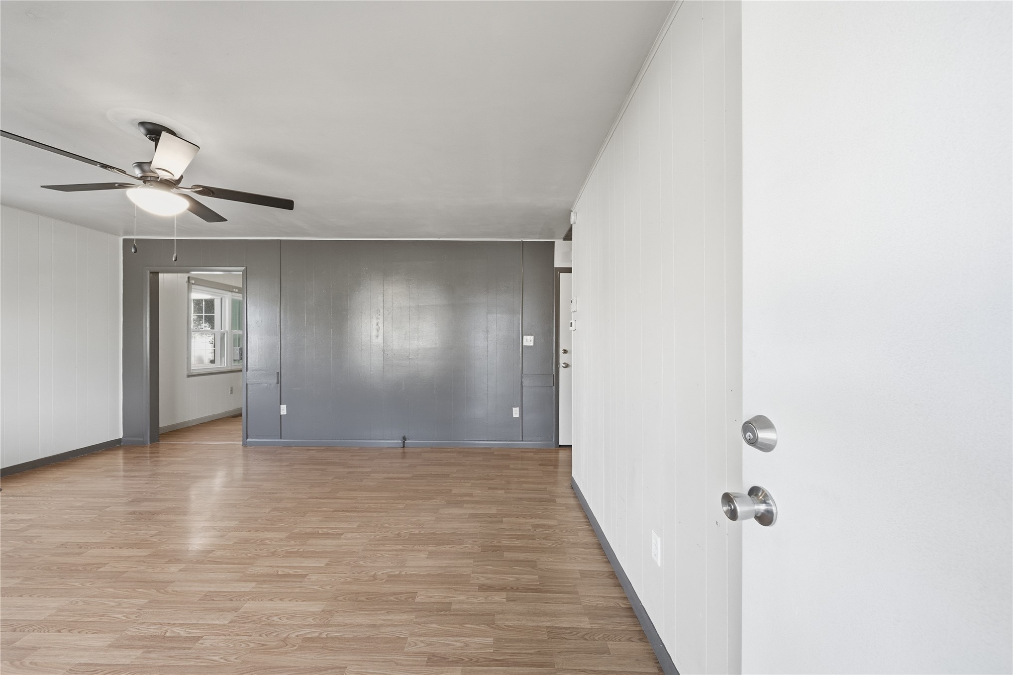 217 W 2nd Avenue Property Photo 5
