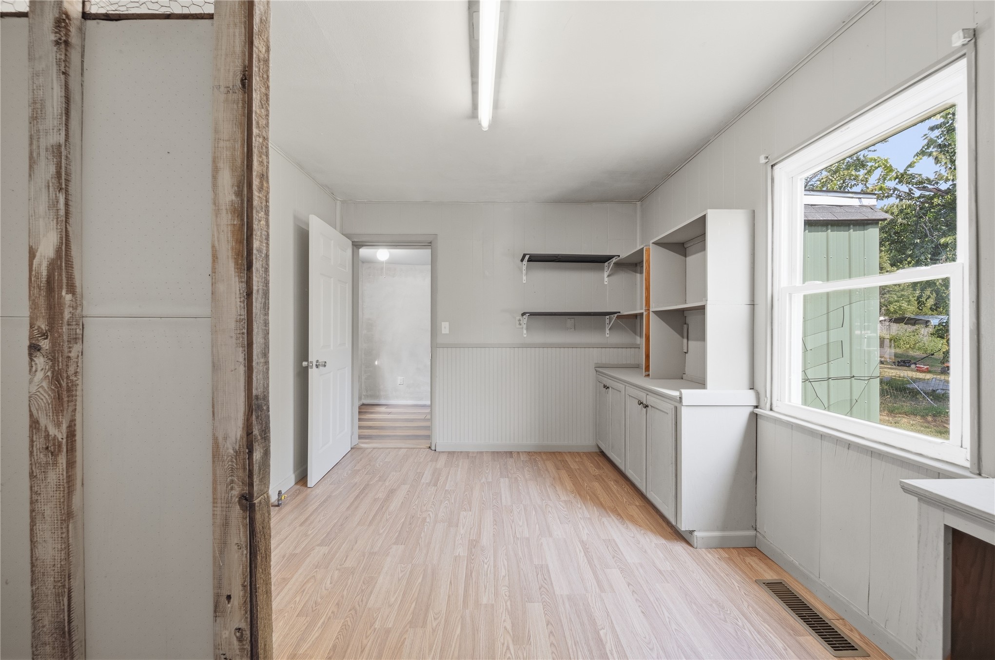 217 W 2nd Avenue Property Photo 21