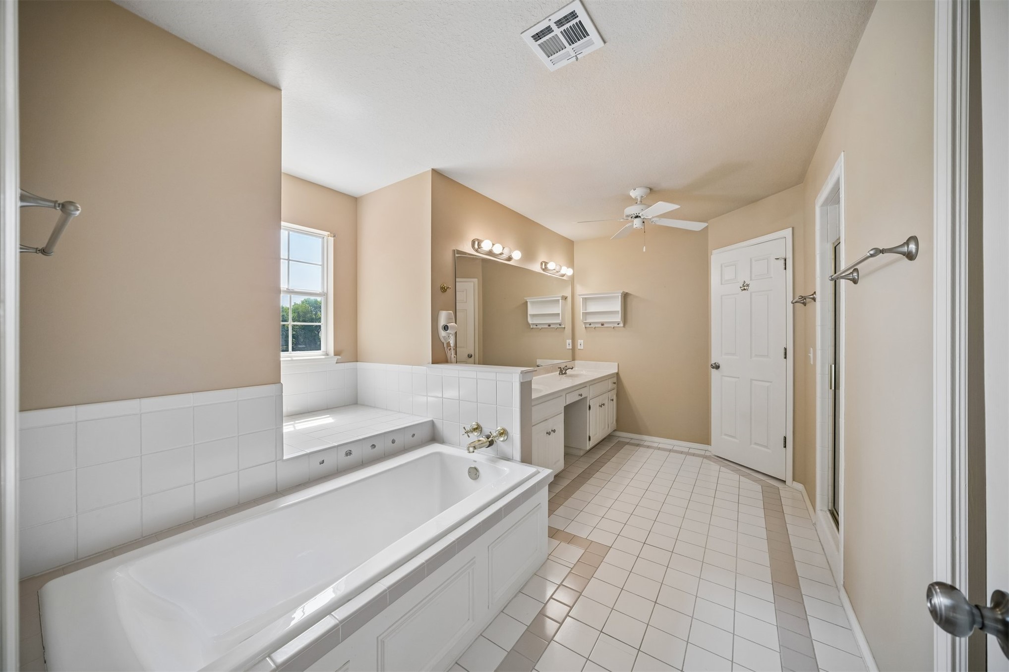 12231 W 18th Avenue E Property Photo 34