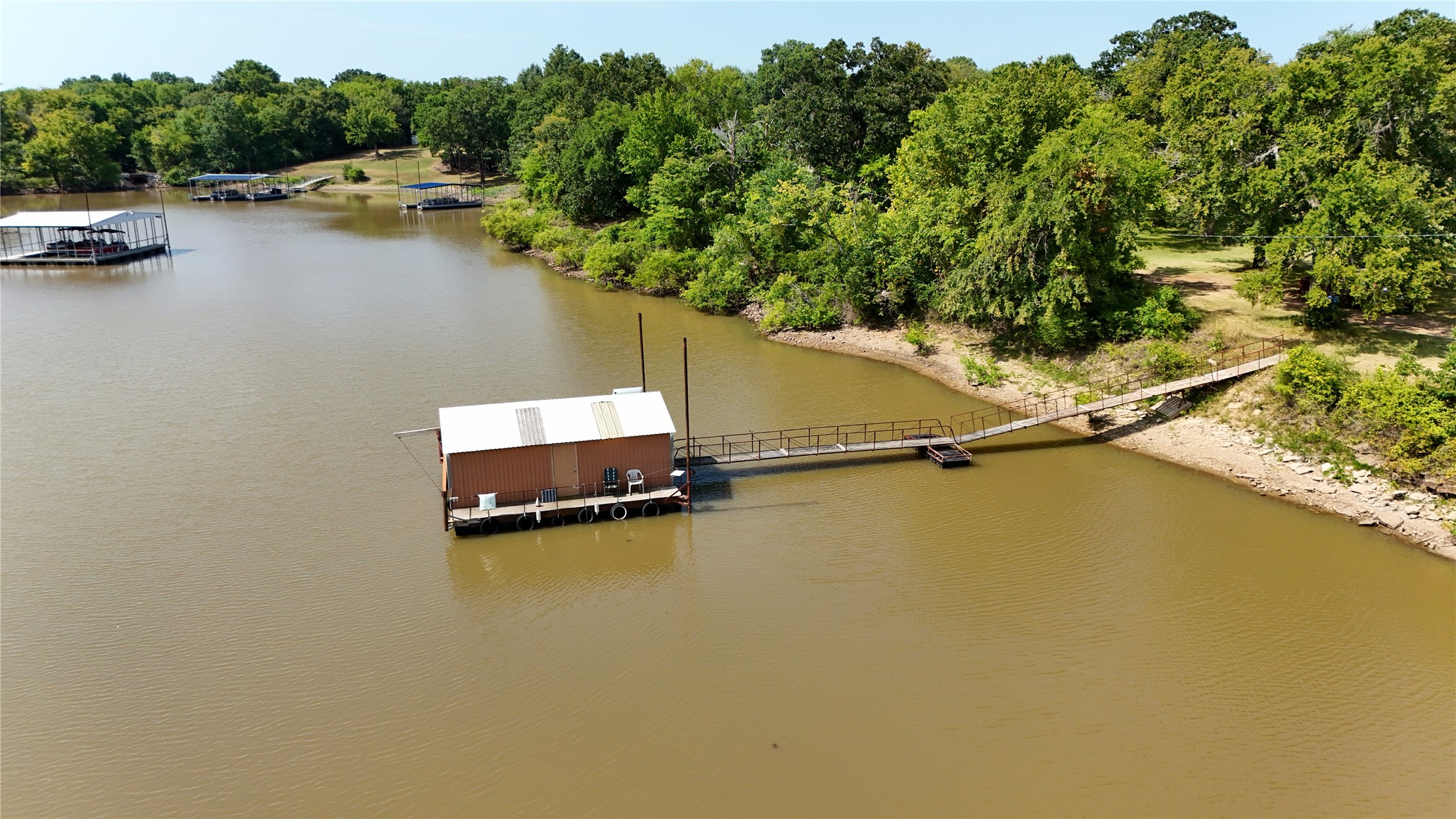 414410 E 1074 Road Property Photo 6