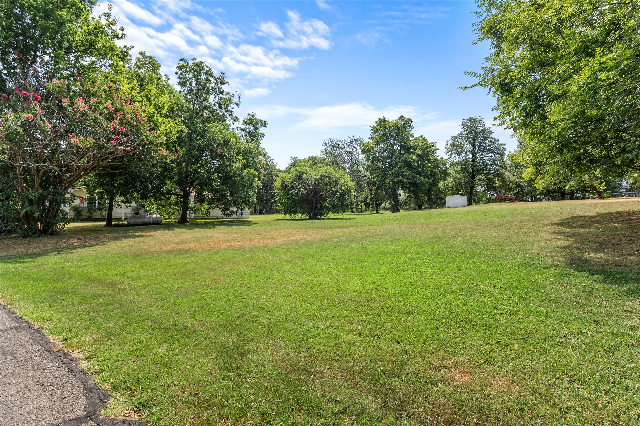414410 E 1074 Road Property Photo 41