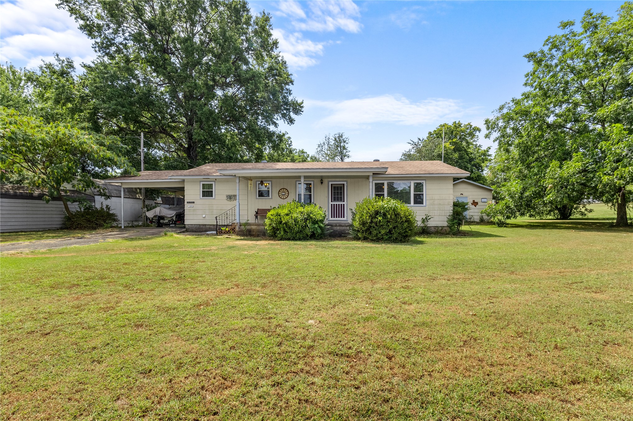 414410 E 1074 Road Property Photo 42