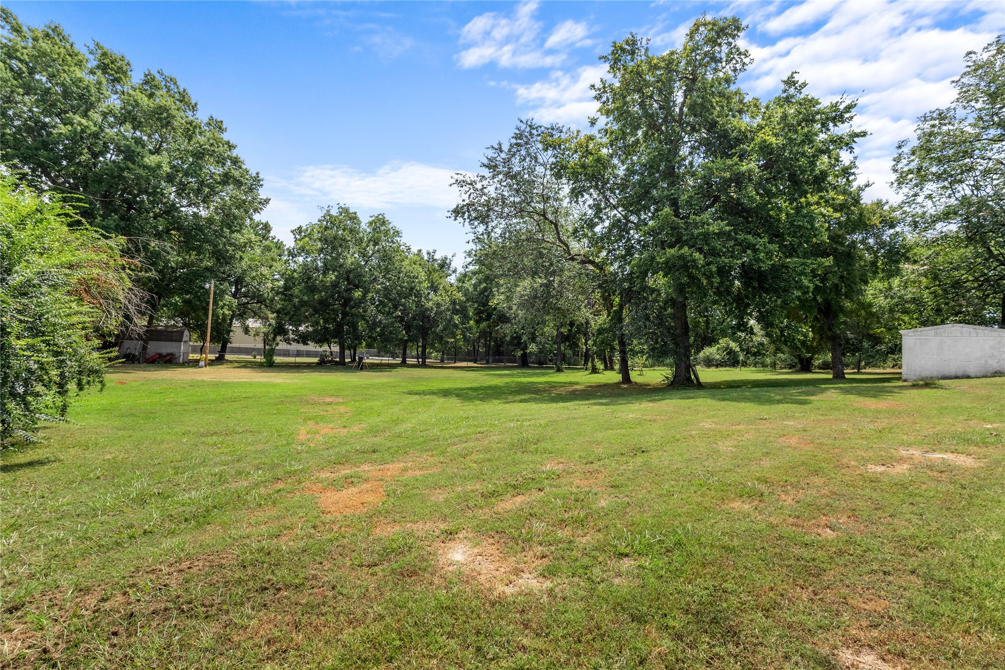 414410 E 1074 Road Property Photo 45