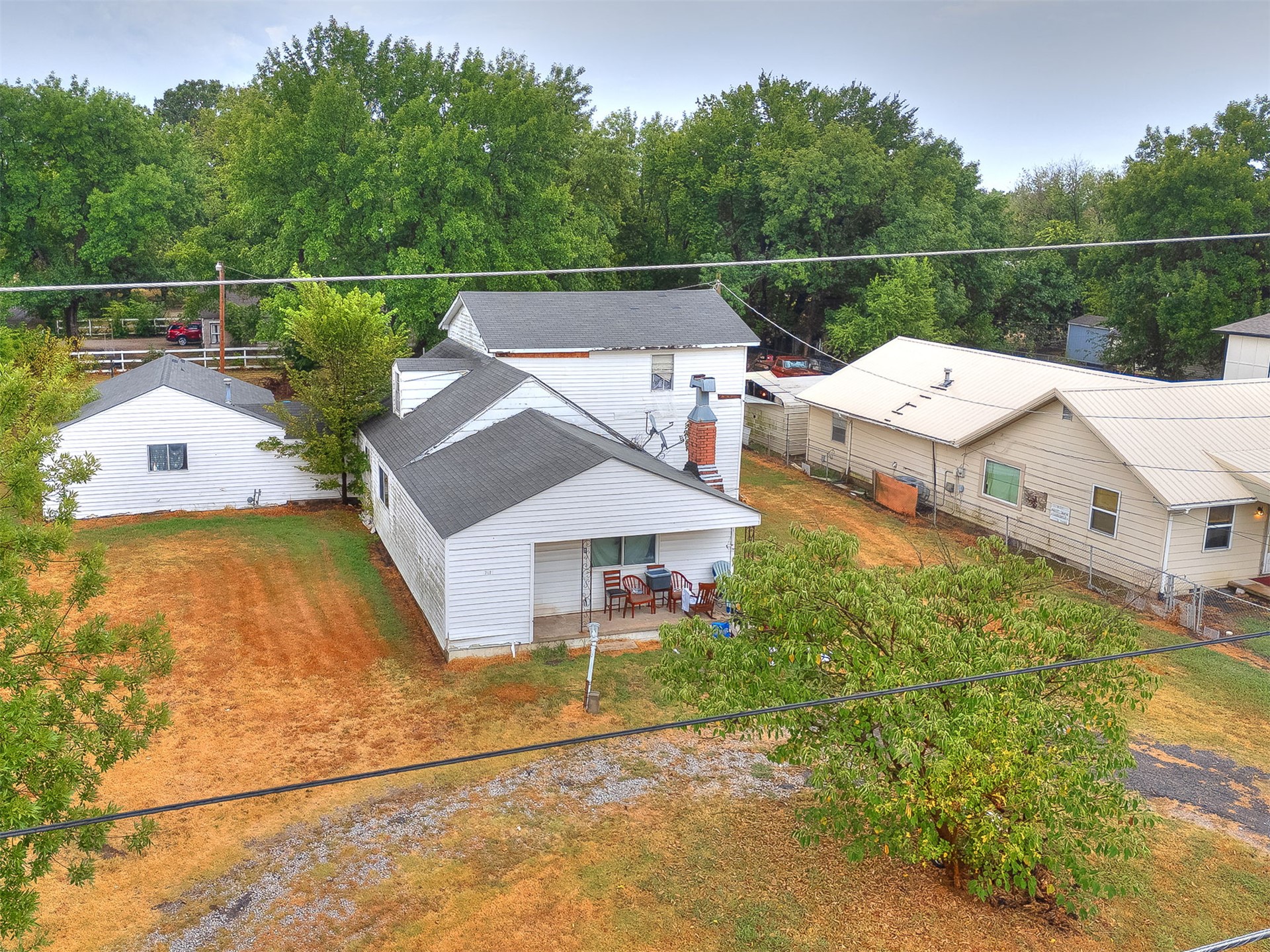 7415 N Trenton Avenue Property Photo 7