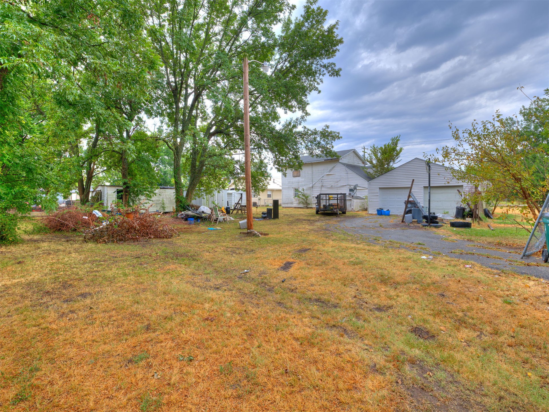 7415 N Trenton Avenue Property Photo 13