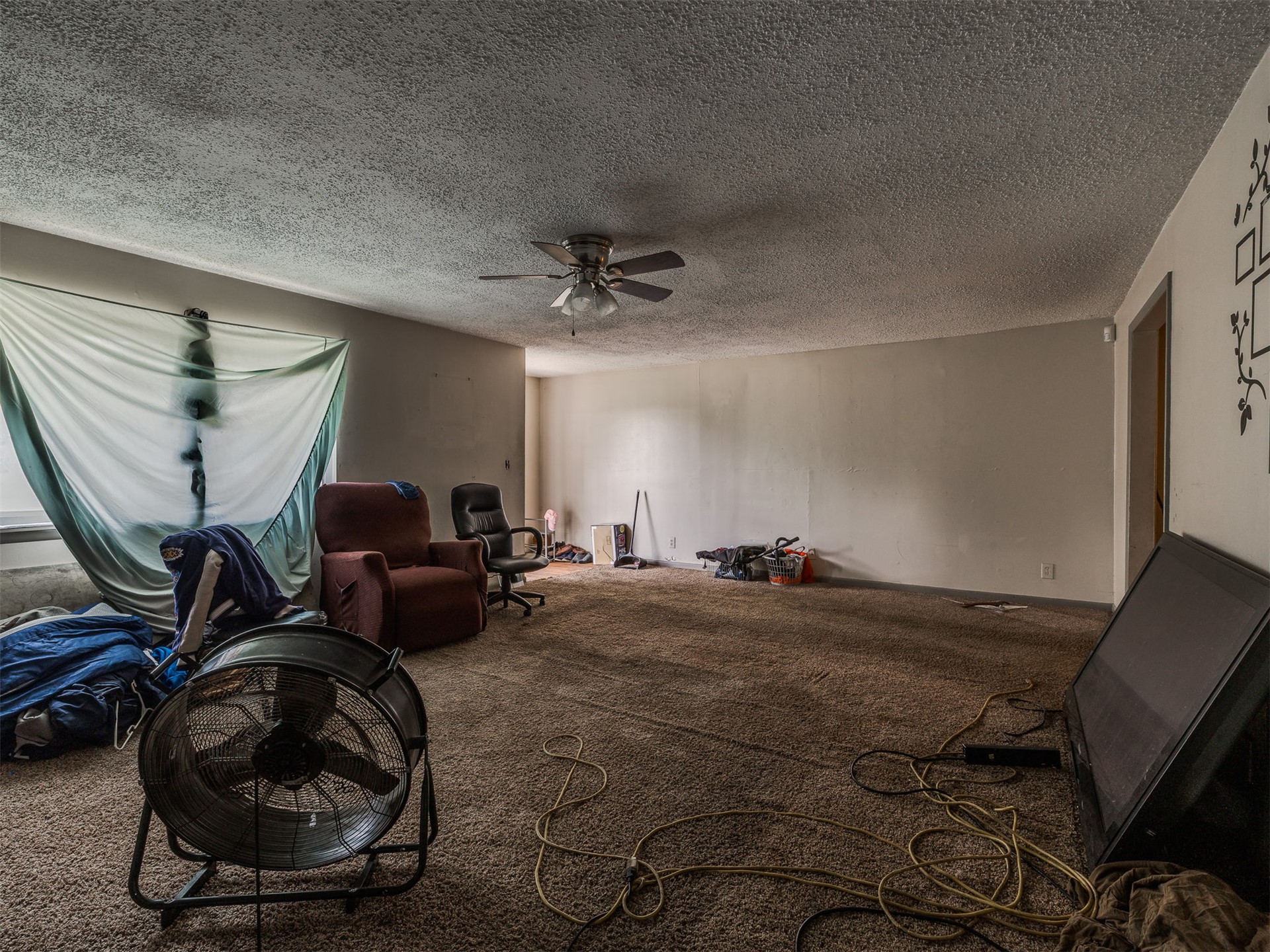 7415 N Trenton Avenue Property Photo 21