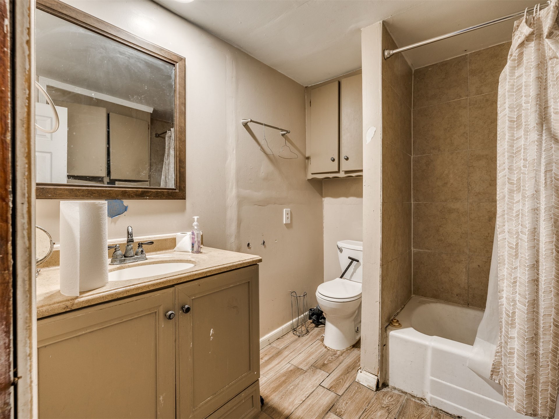 7415 N Trenton Avenue Property Photo 35
