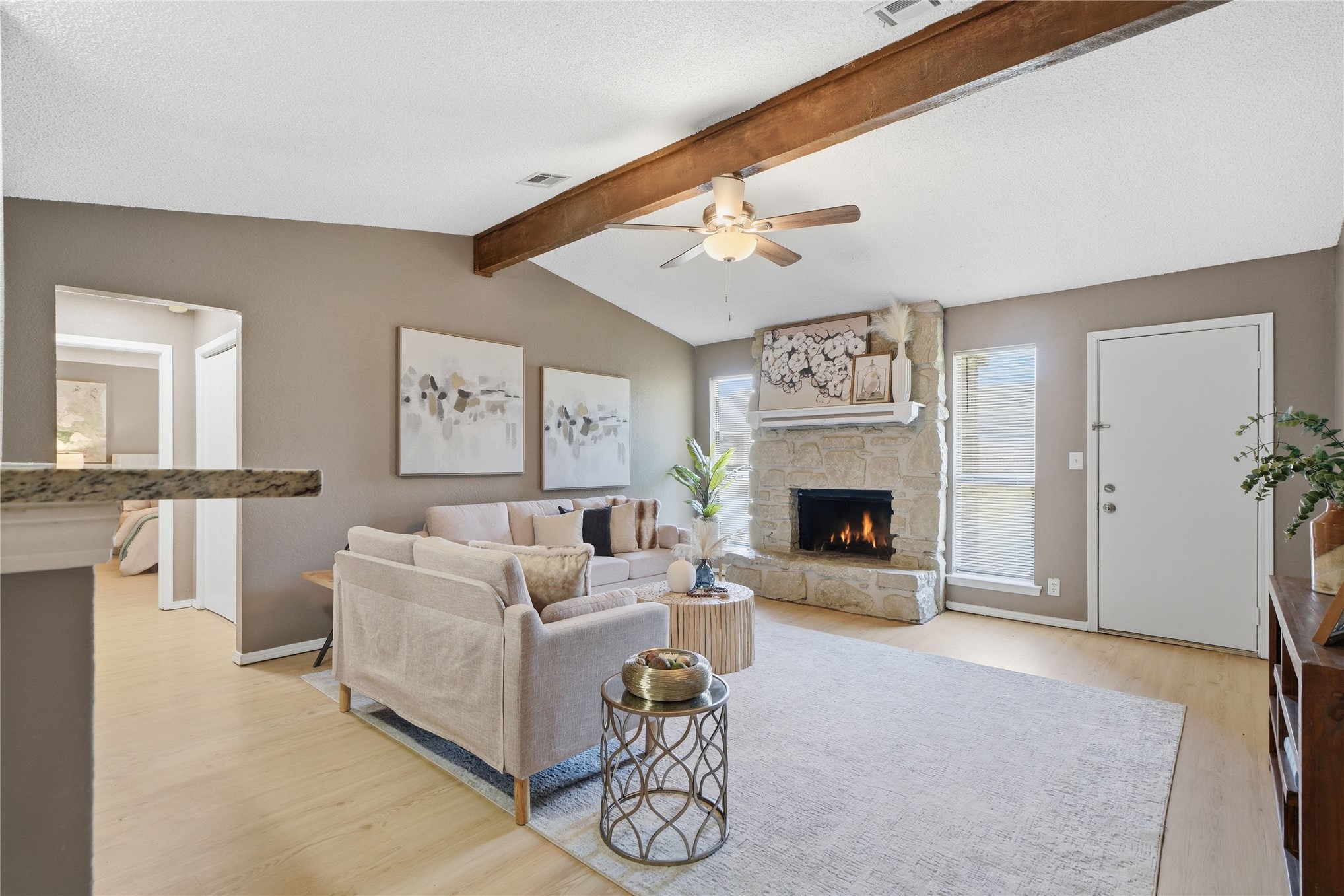 4401 S Maple Avenue Property Photo 10
