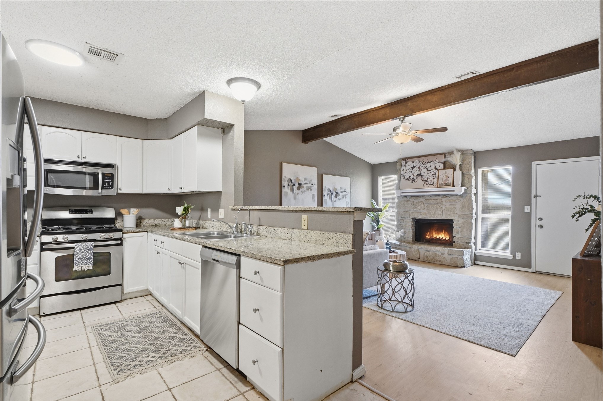 4401 S Maple Avenue Property Photo 11
