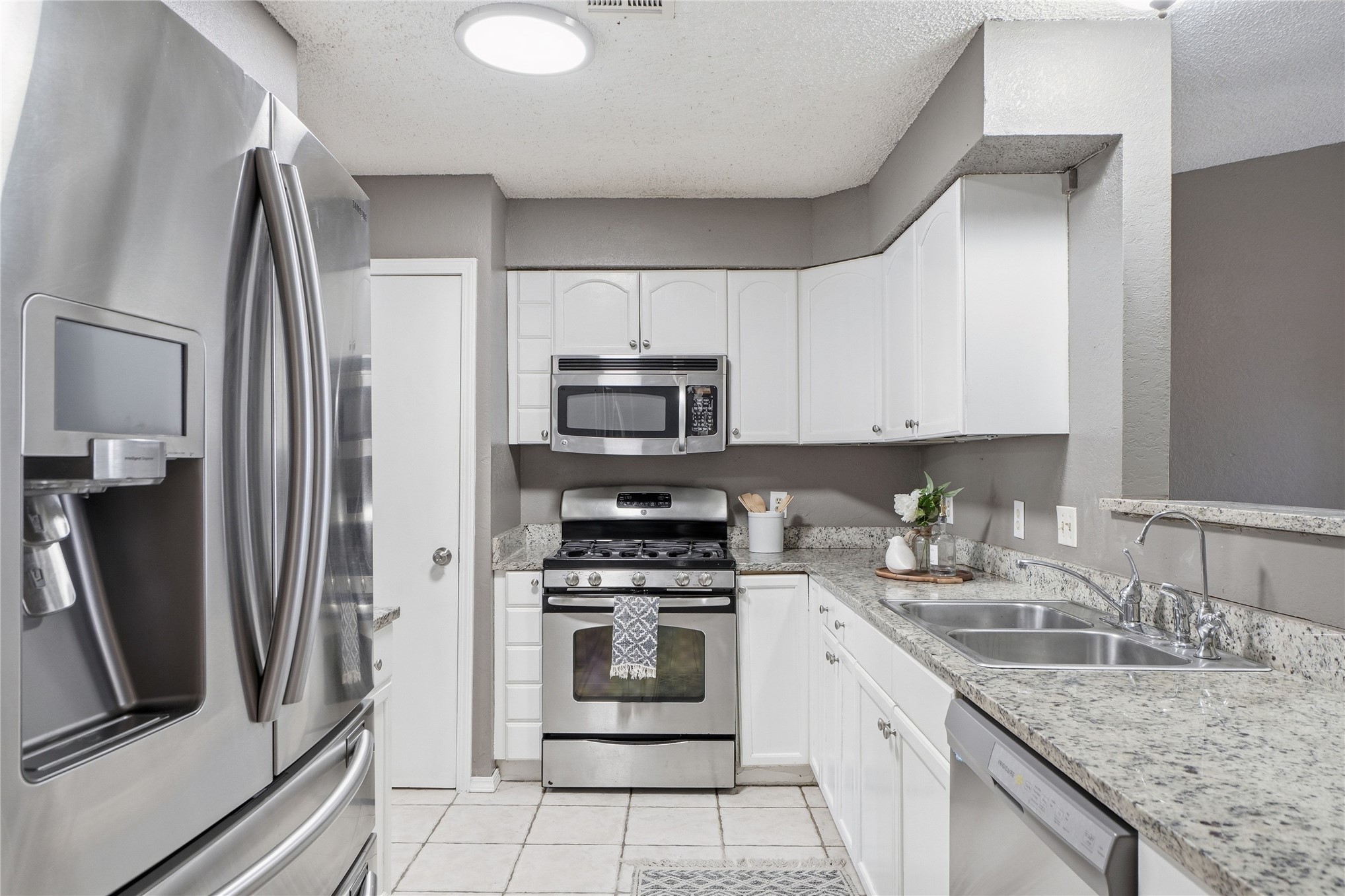 4401 S Maple Avenue Property Photo 14