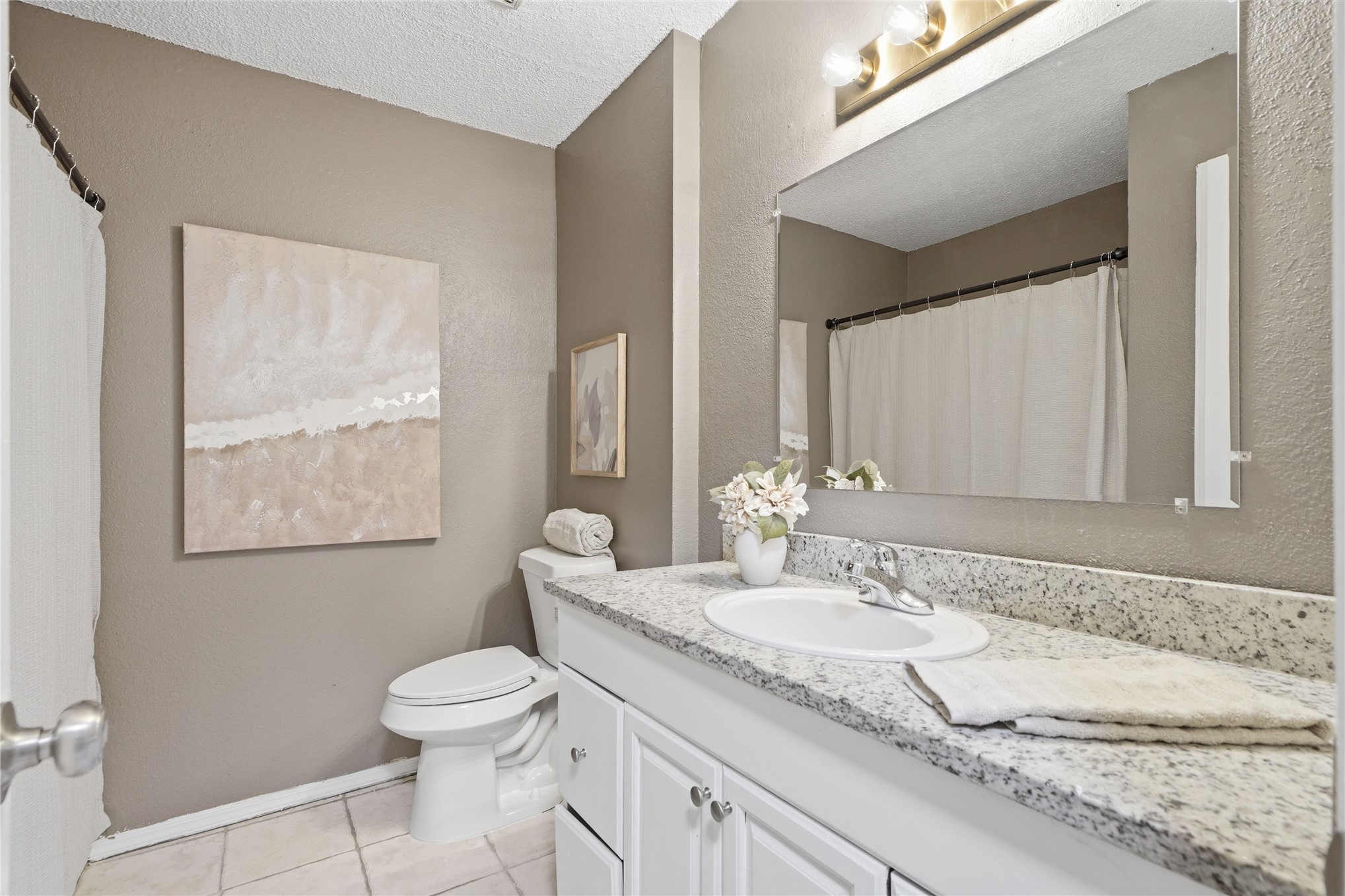 4401 S Maple Avenue Property Photo 25