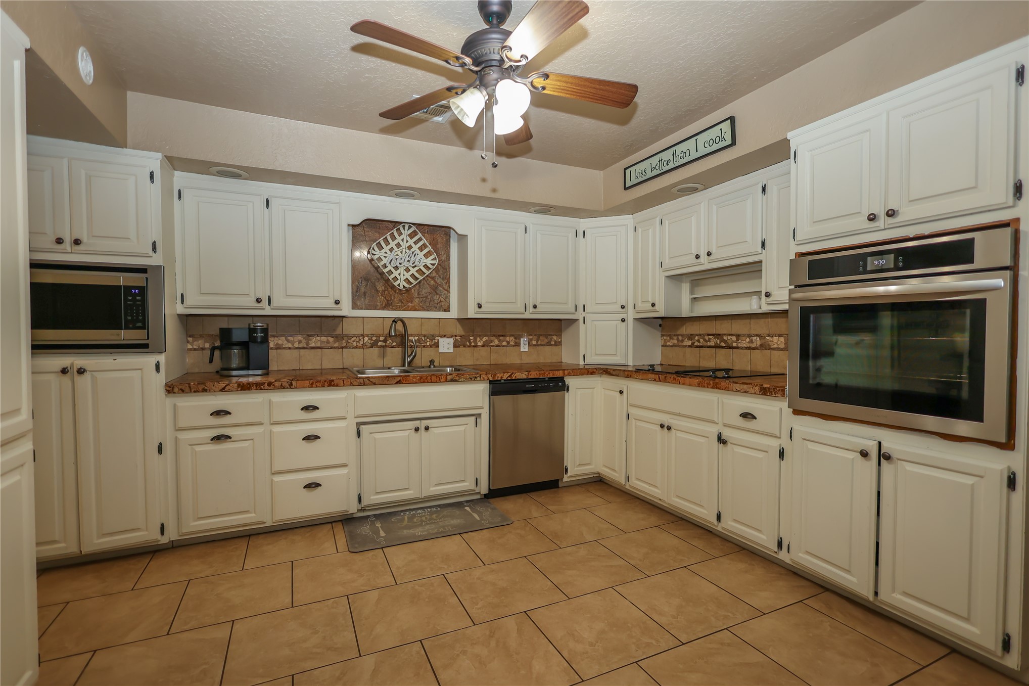 1024 Oak Drive Property Photo 12