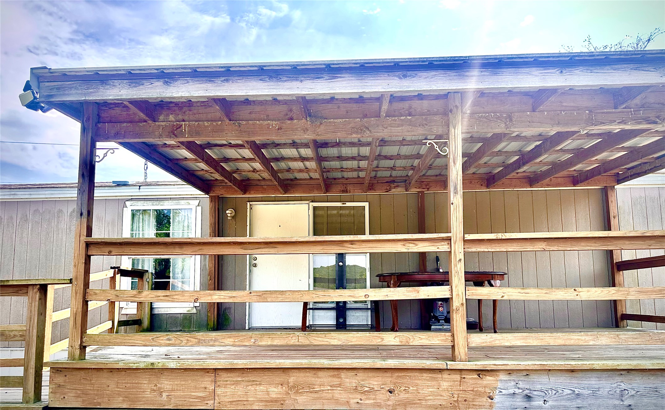 12115 N Highway 82 Property Photo 1