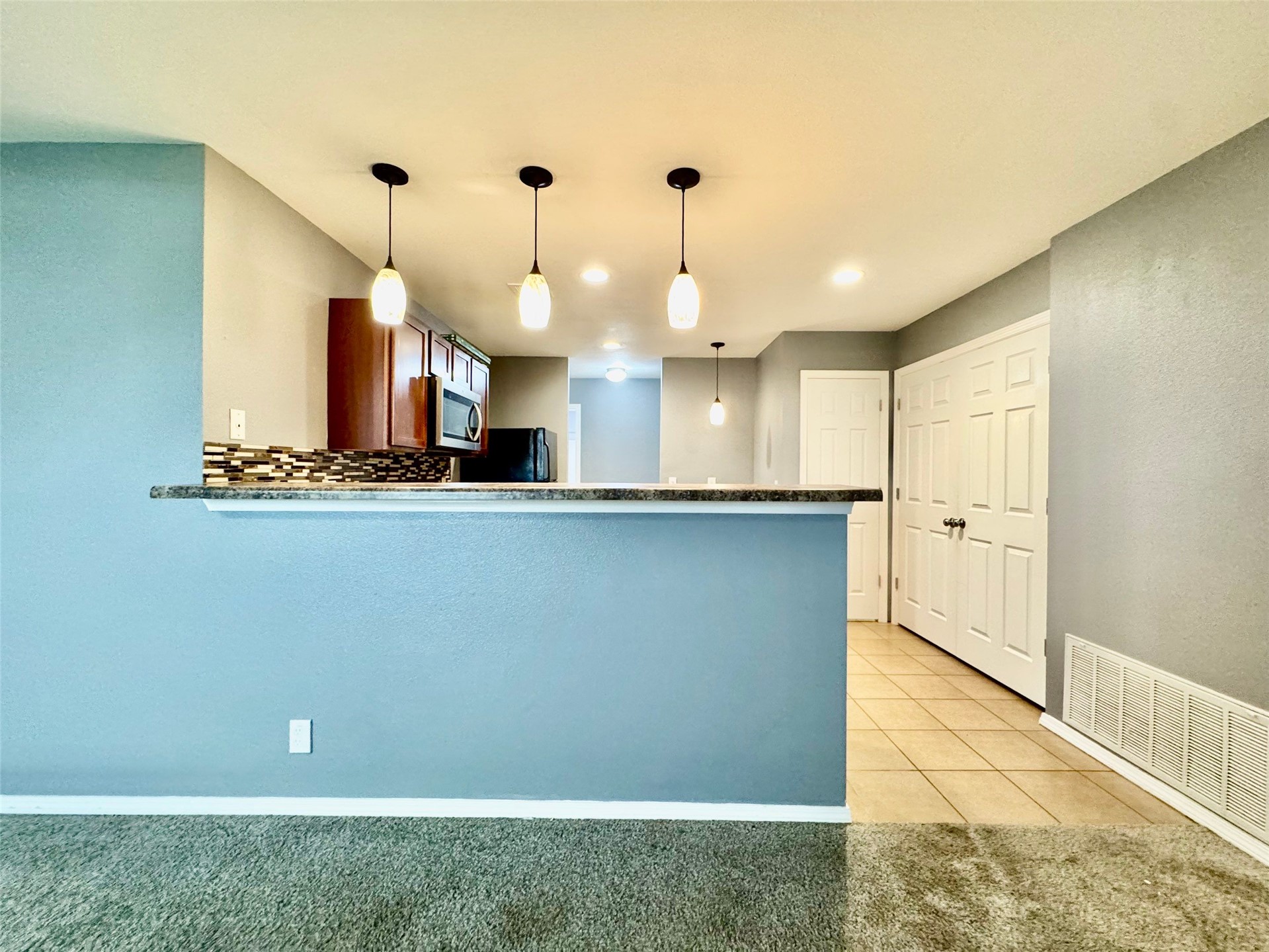 3401 E Irvington Place Property Photo 14