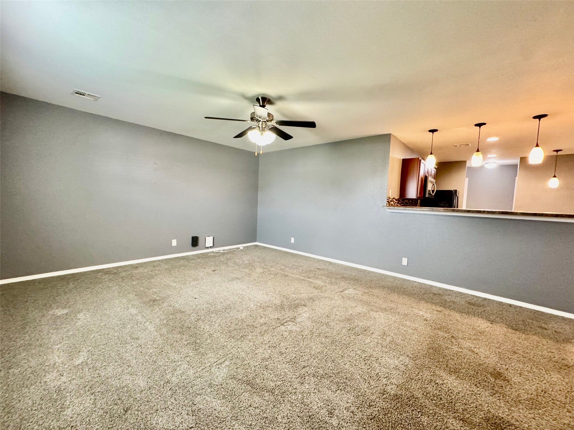 3401 E Irvington Place Property Photo 16