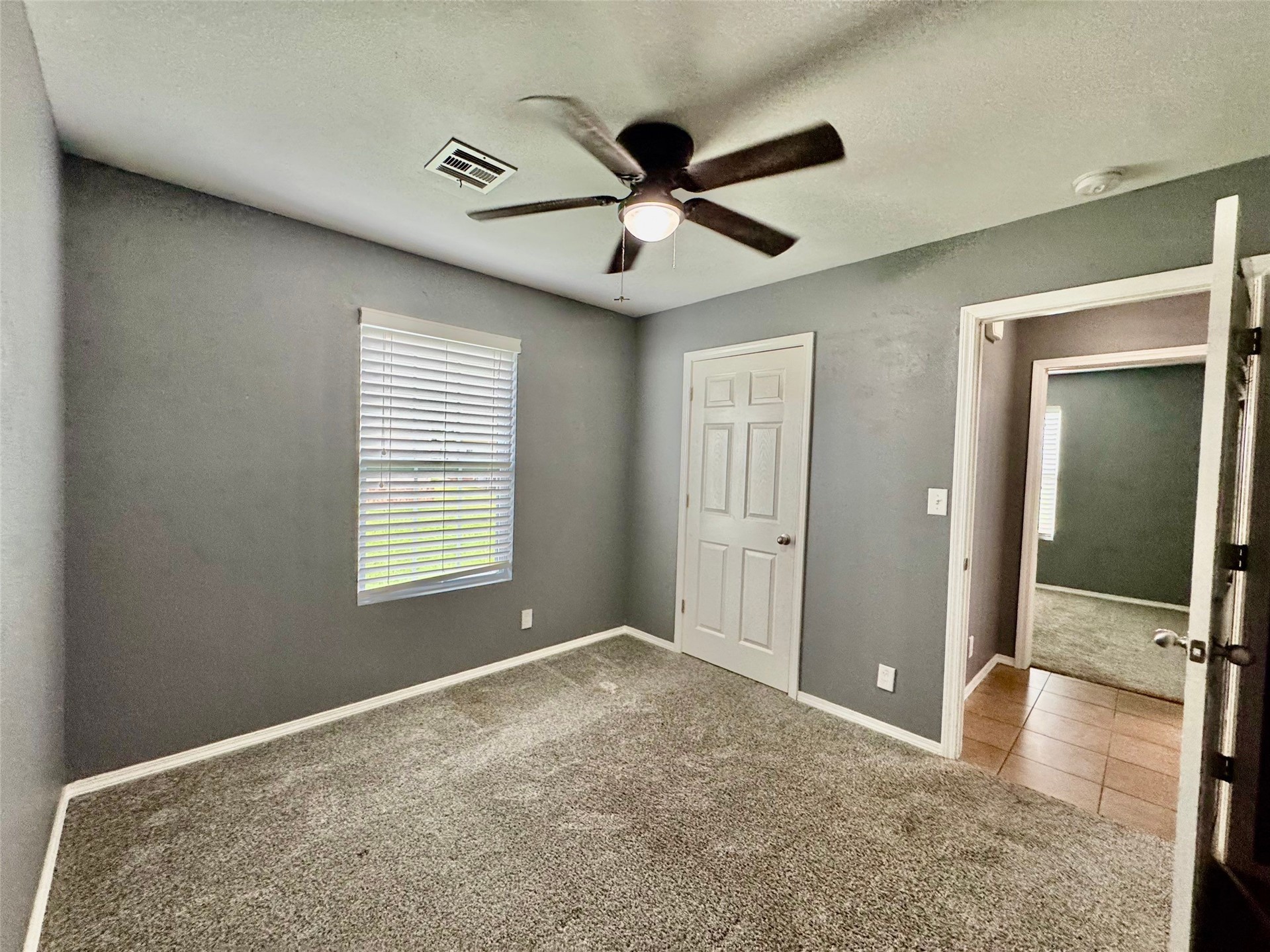 3401 E Irvington Place Property Photo 22