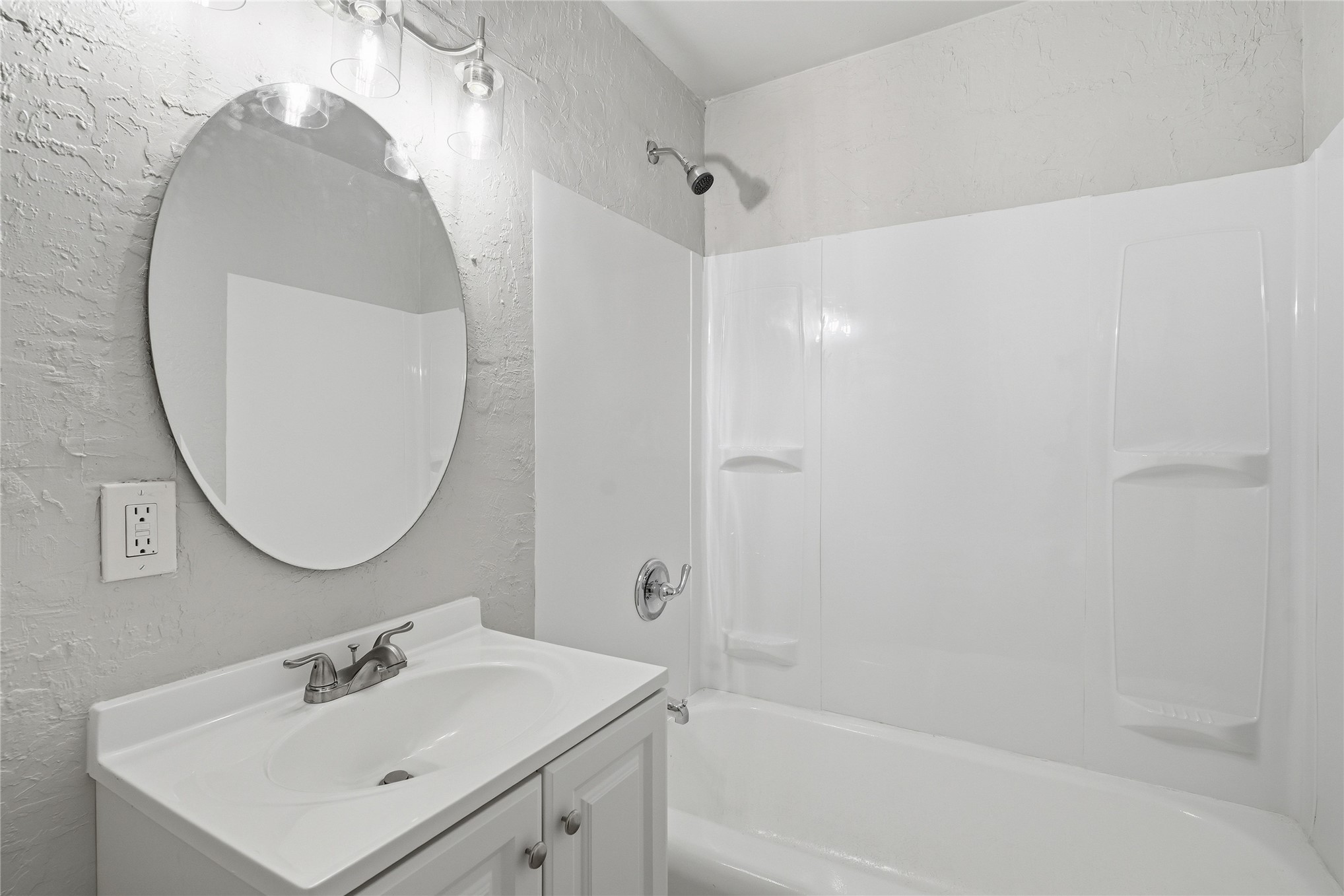 1821 W Archer Street Property Photo 14