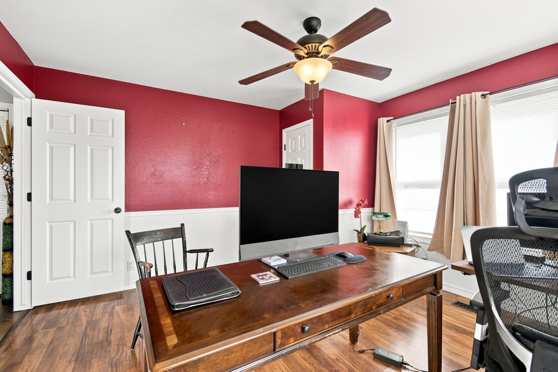 5665 Lakeview Drive Property Photo 10