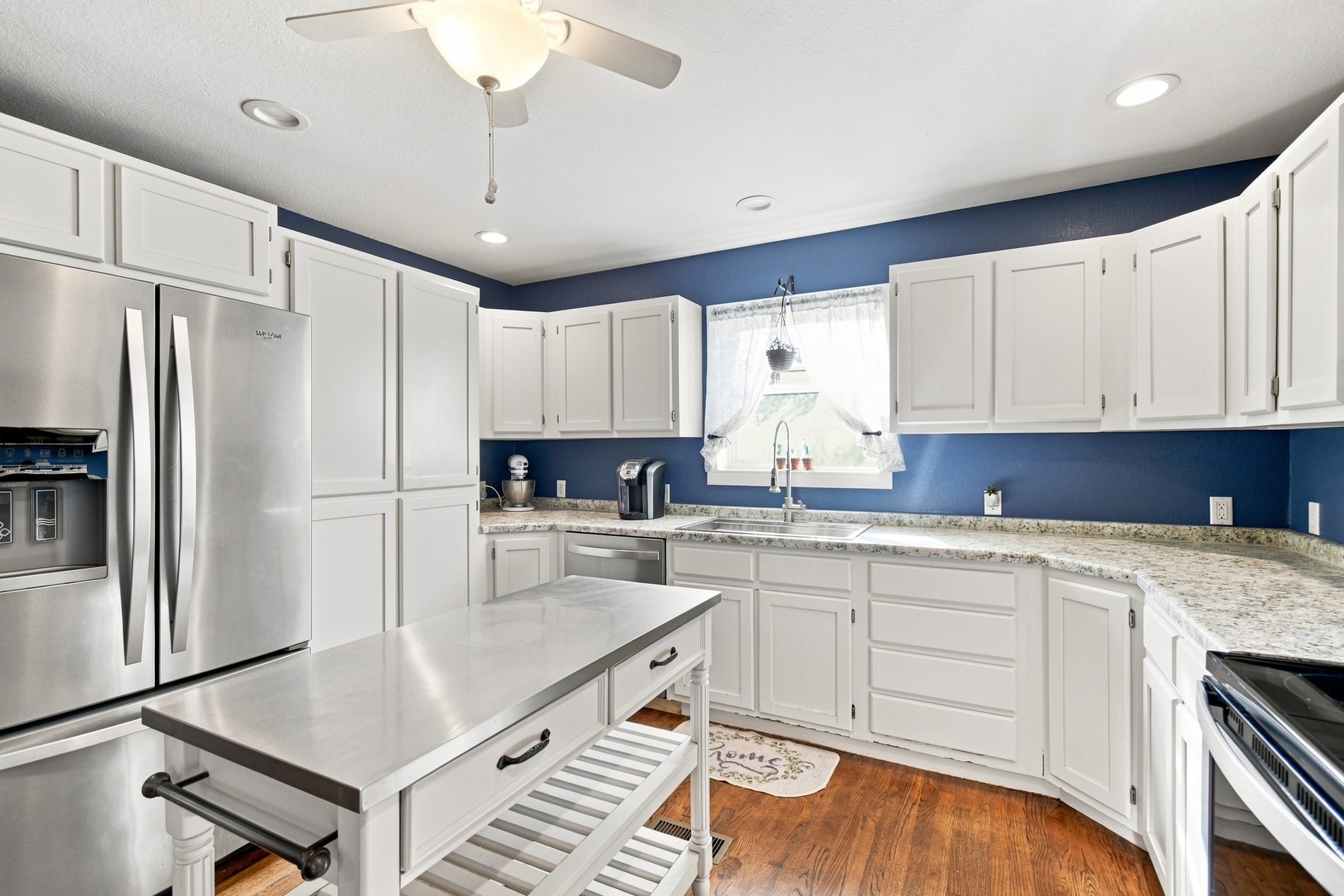 5665 Lakeview Drive Property Photo 14