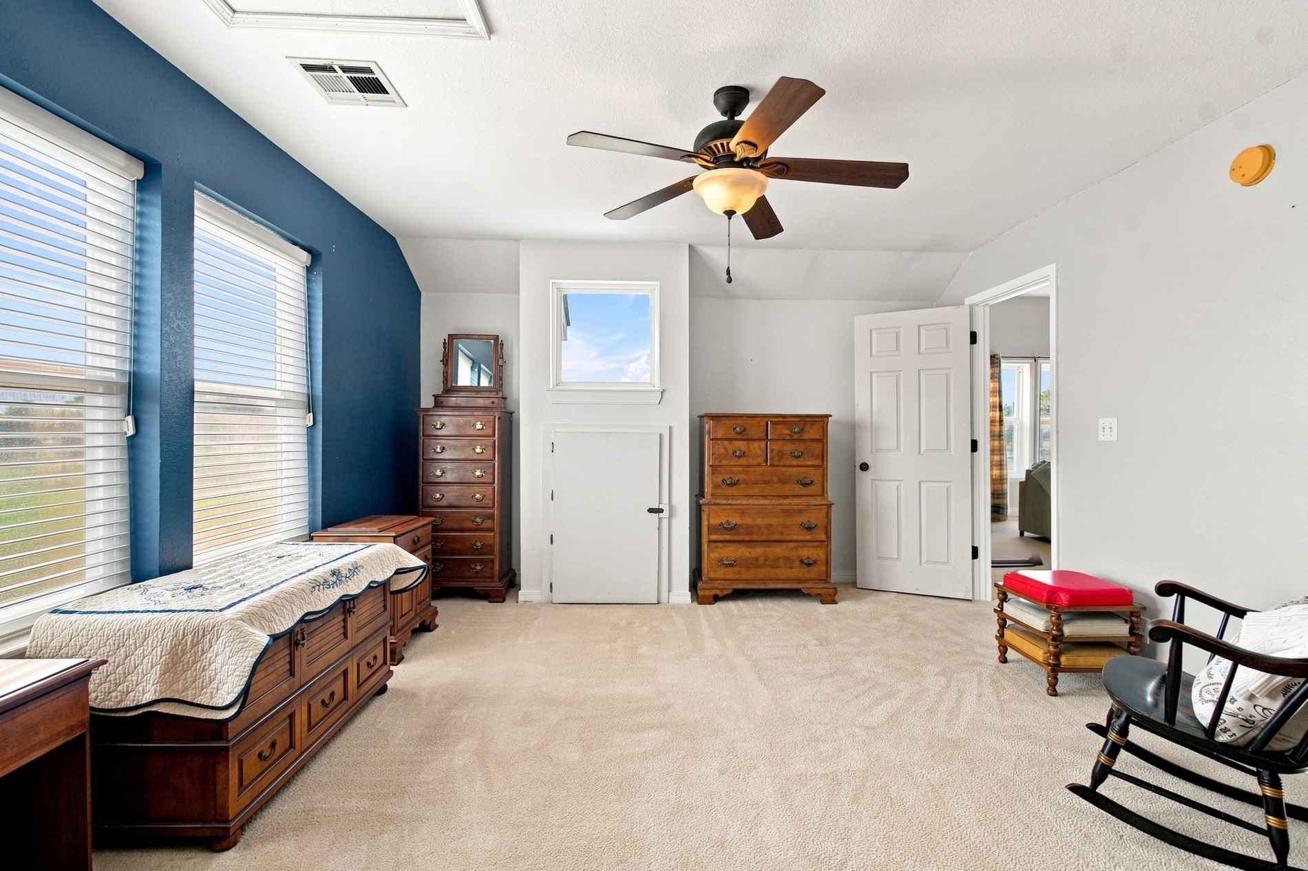 5665 Lakeview Drive Property Photo 27