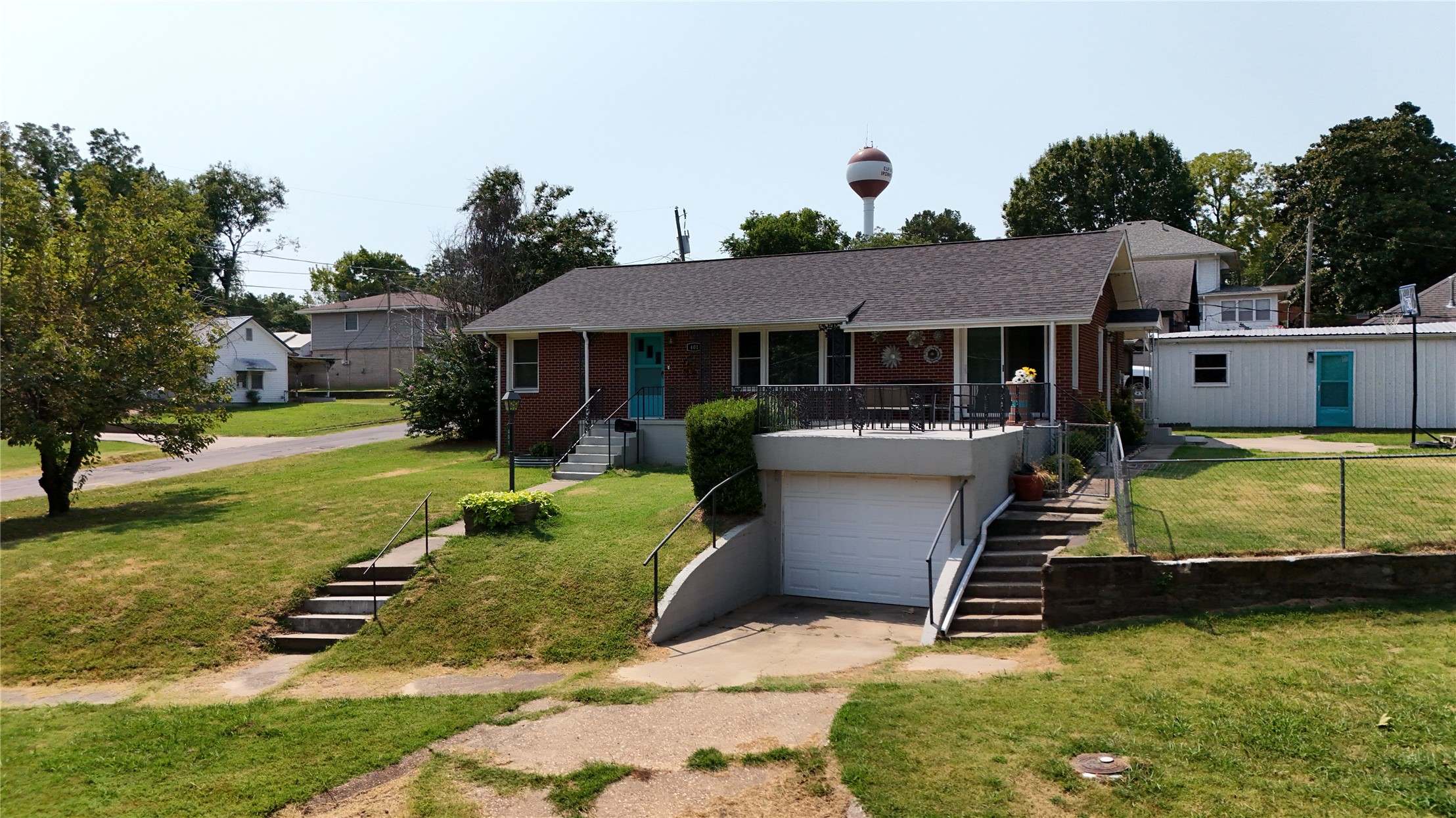 401 High Street Property Photo 3