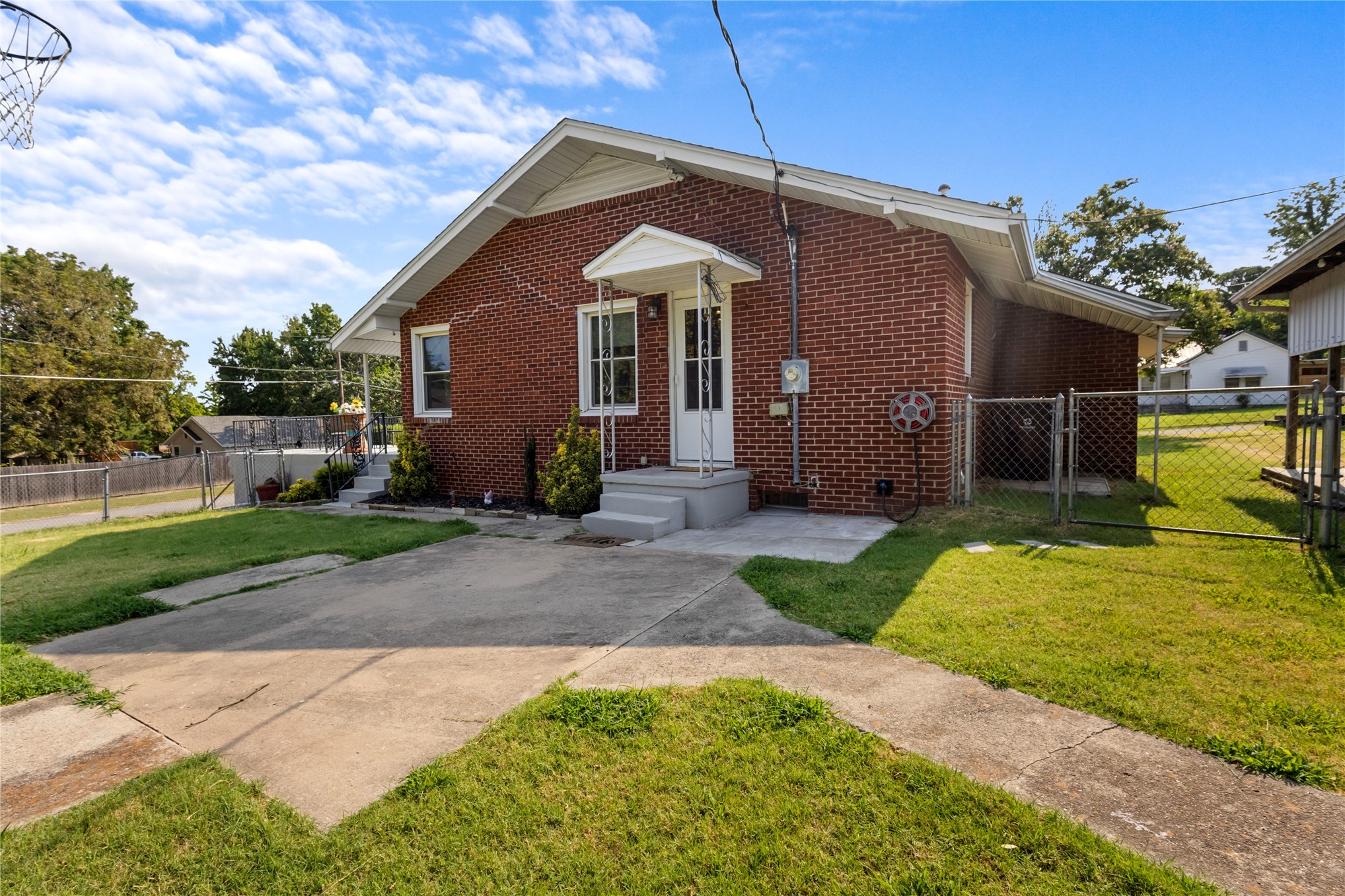 401 High Street Property Photo 8