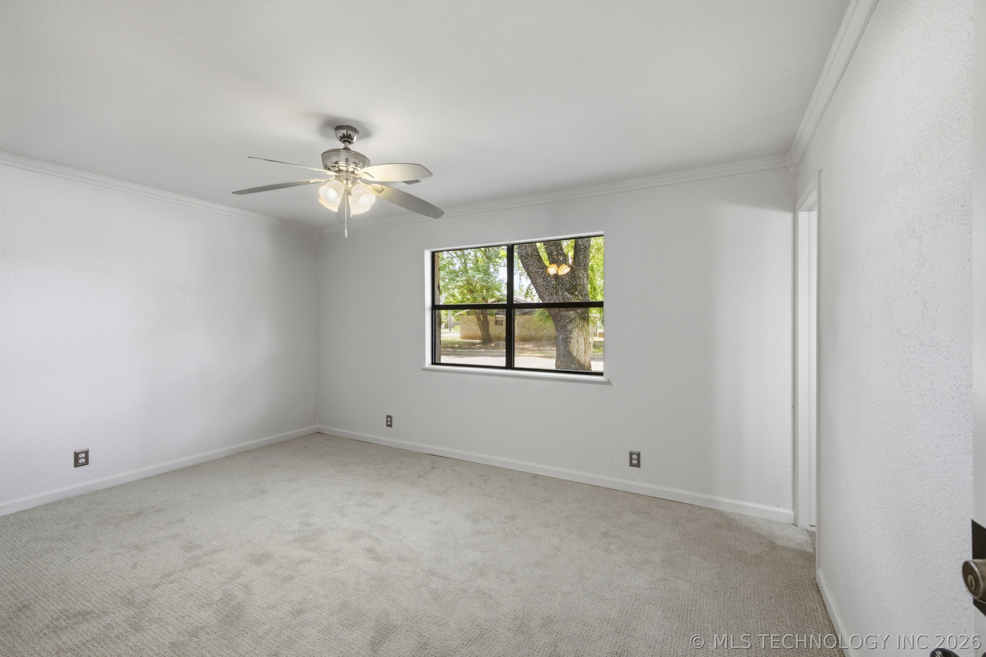 4409 Firewood Avenue Property Photo 11