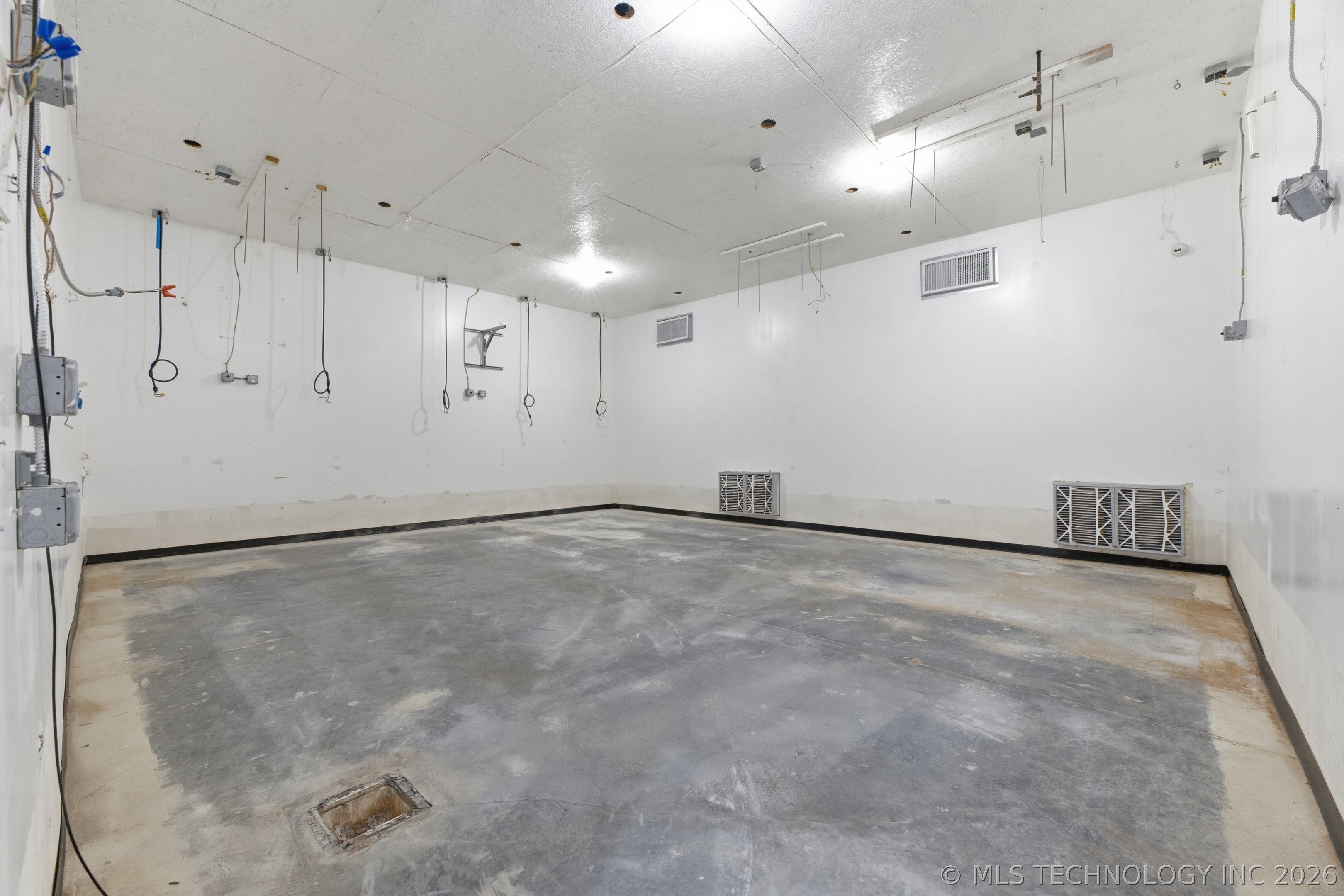 10812 N Sheridan Road Property Photo 10