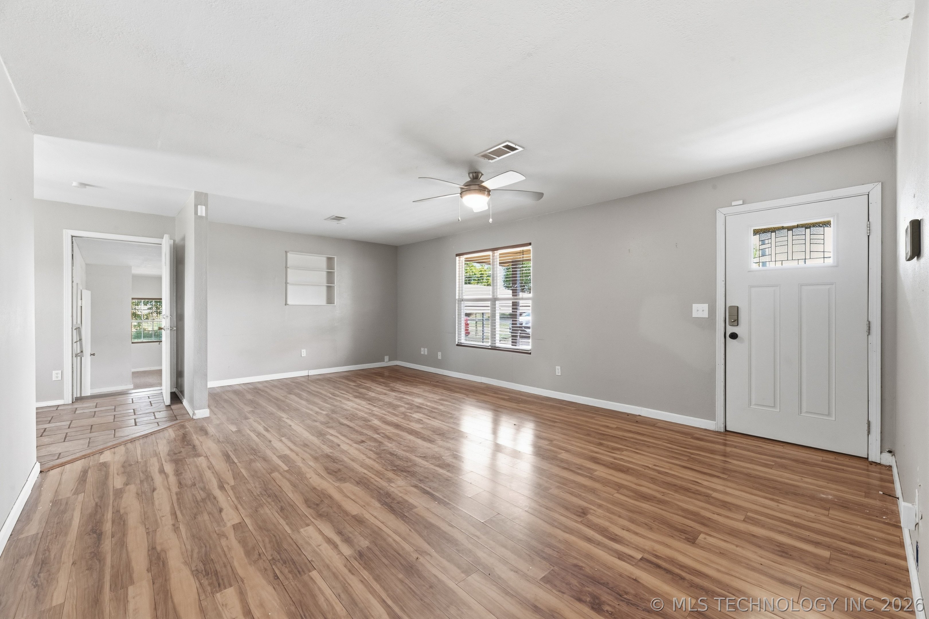 10812 N Sheridan Road Property Photo 25