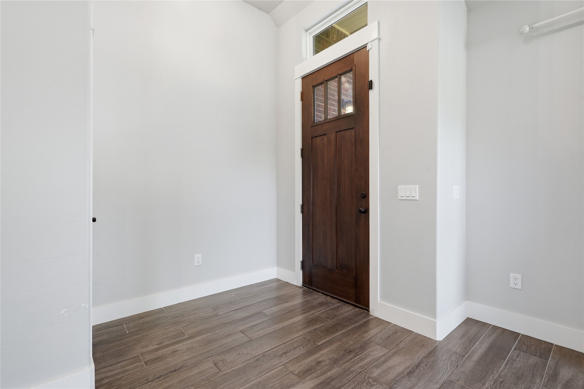 101 Woodview Lane Property Photo 4