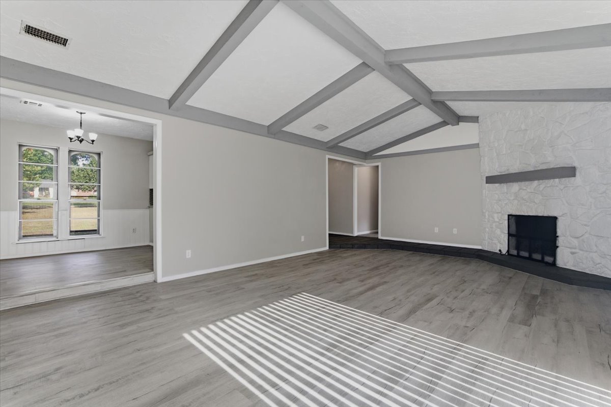 9319 S Highland Drive Property Photo 5