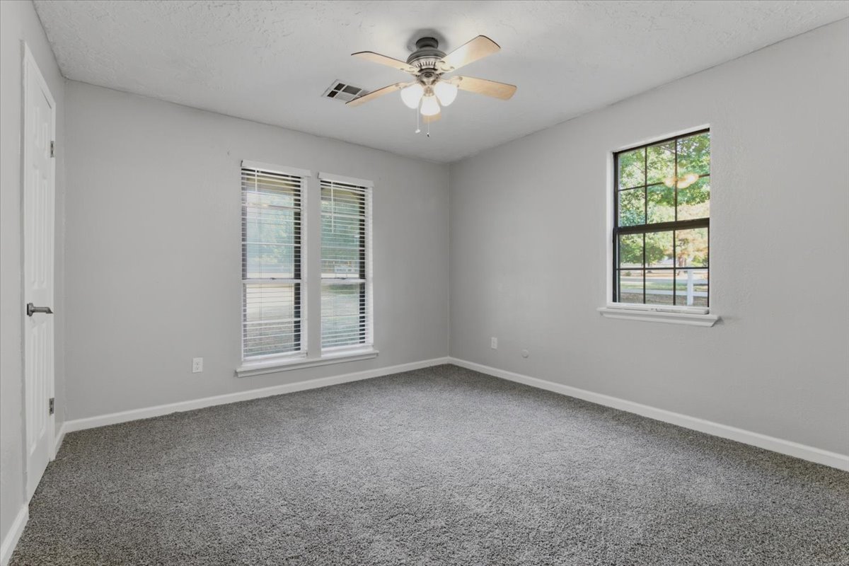 9319 S Highland Drive Property Photo 20