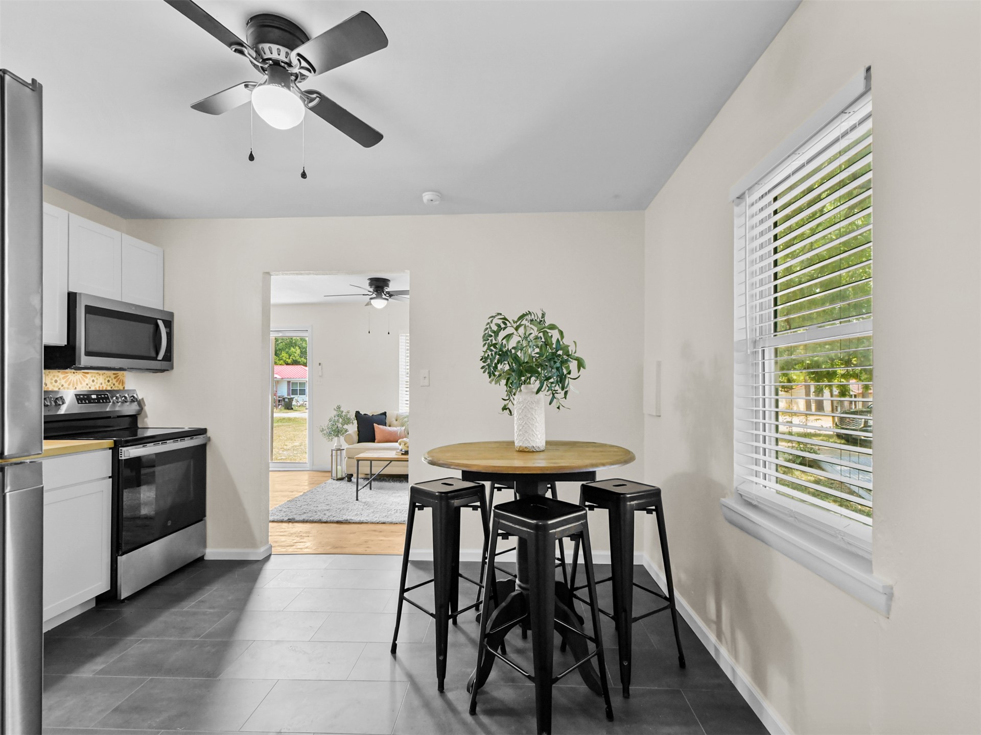60 Meadow Street Property Photo 6
